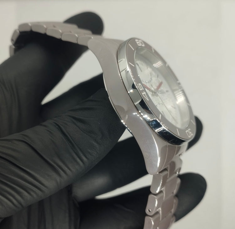 Fossil All Sapphire Scratch less Luxurious Watch